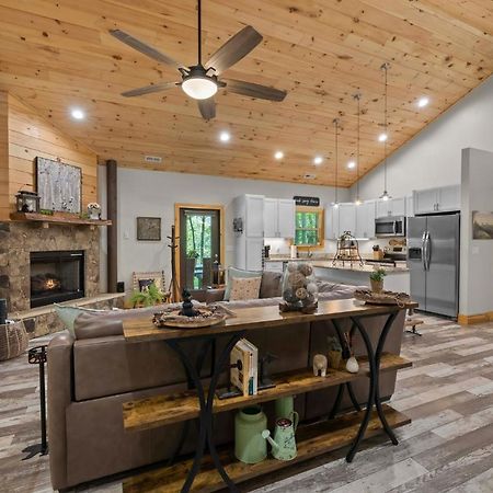 Stunning Views, Superb Atmosphere, Modern Amenities, In The Middle Of Nature Bryson City Exterior foto