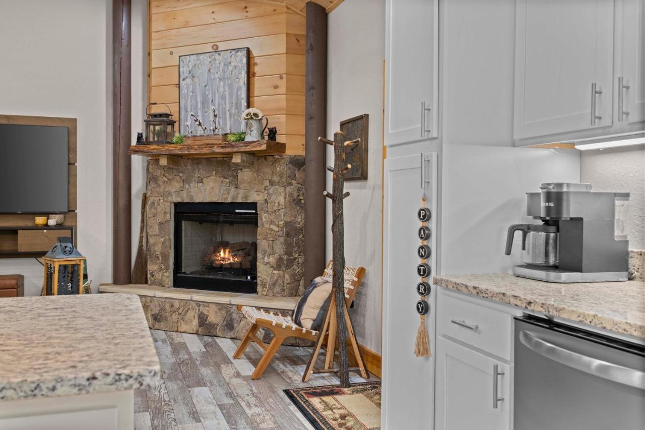 Stunning Views, Superb Atmosphere, Modern Amenities, In The Middle Of Nature Bryson City Exterior foto