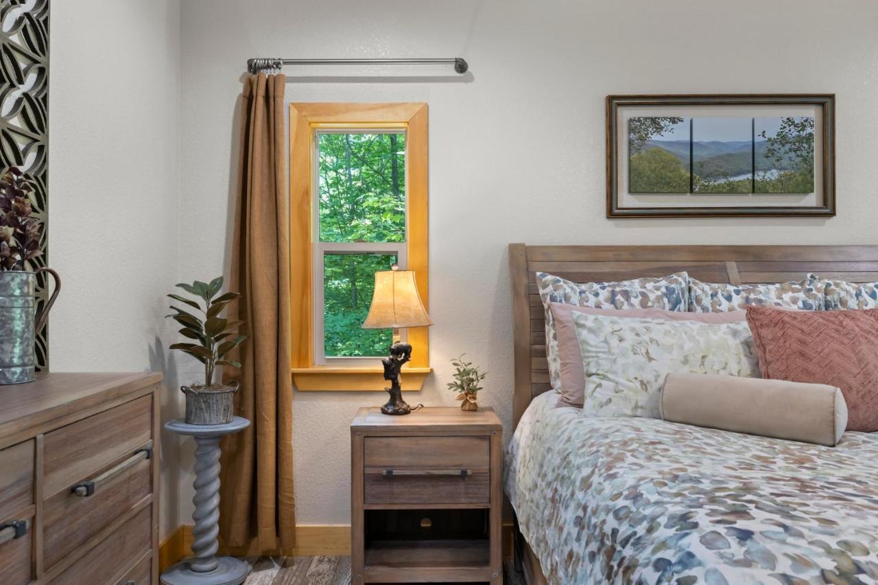 Stunning Views, Superb Atmosphere, Modern Amenities, In The Middle Of Nature Bryson City Exterior foto