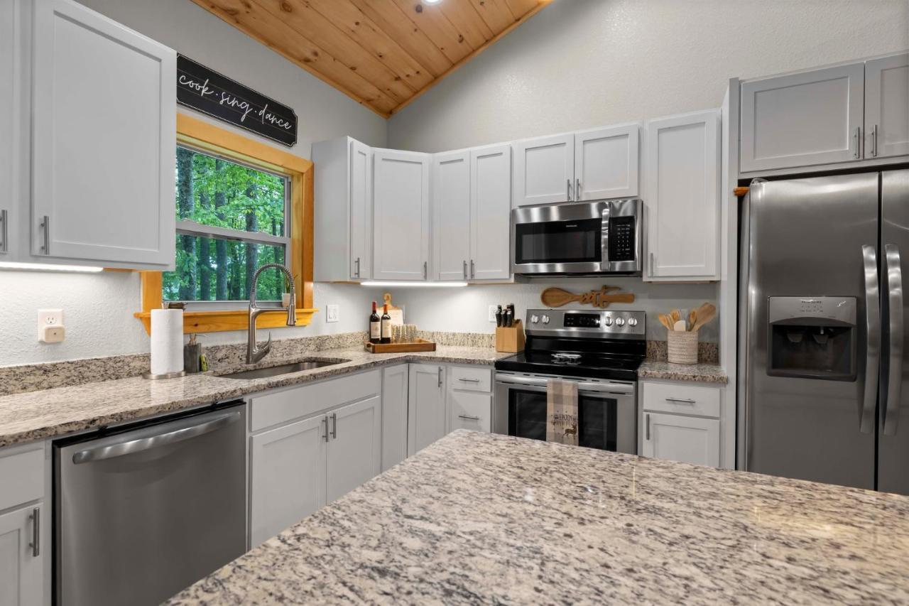 Stunning Views, Superb Atmosphere, Modern Amenities, In The Middle Of Nature Bryson City Exterior foto