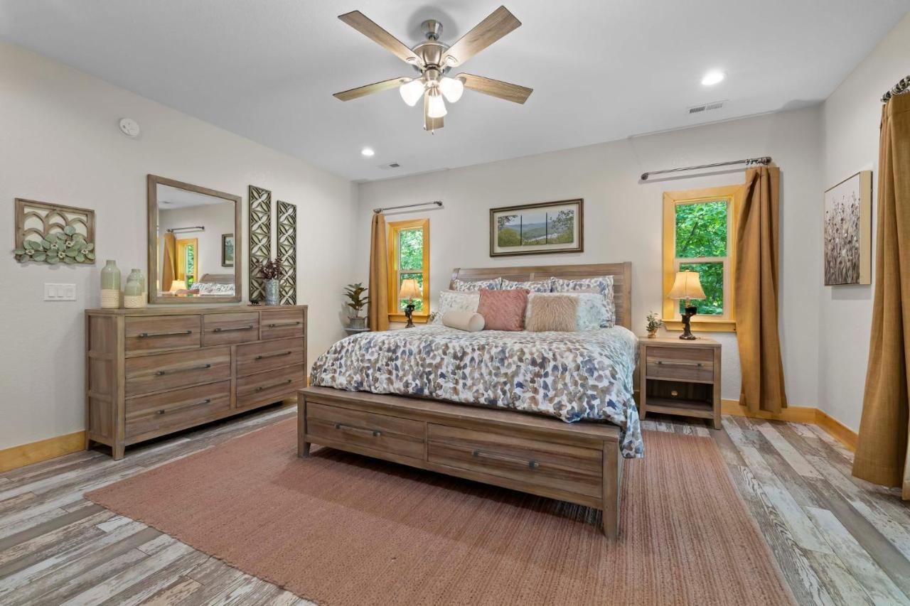 Stunning Views, Superb Atmosphere, Modern Amenities, In The Middle Of Nature Bryson City Exterior foto