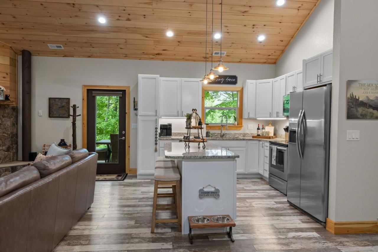 Stunning Views, Superb Atmosphere, Modern Amenities, In The Middle Of Nature Bryson City Exterior foto