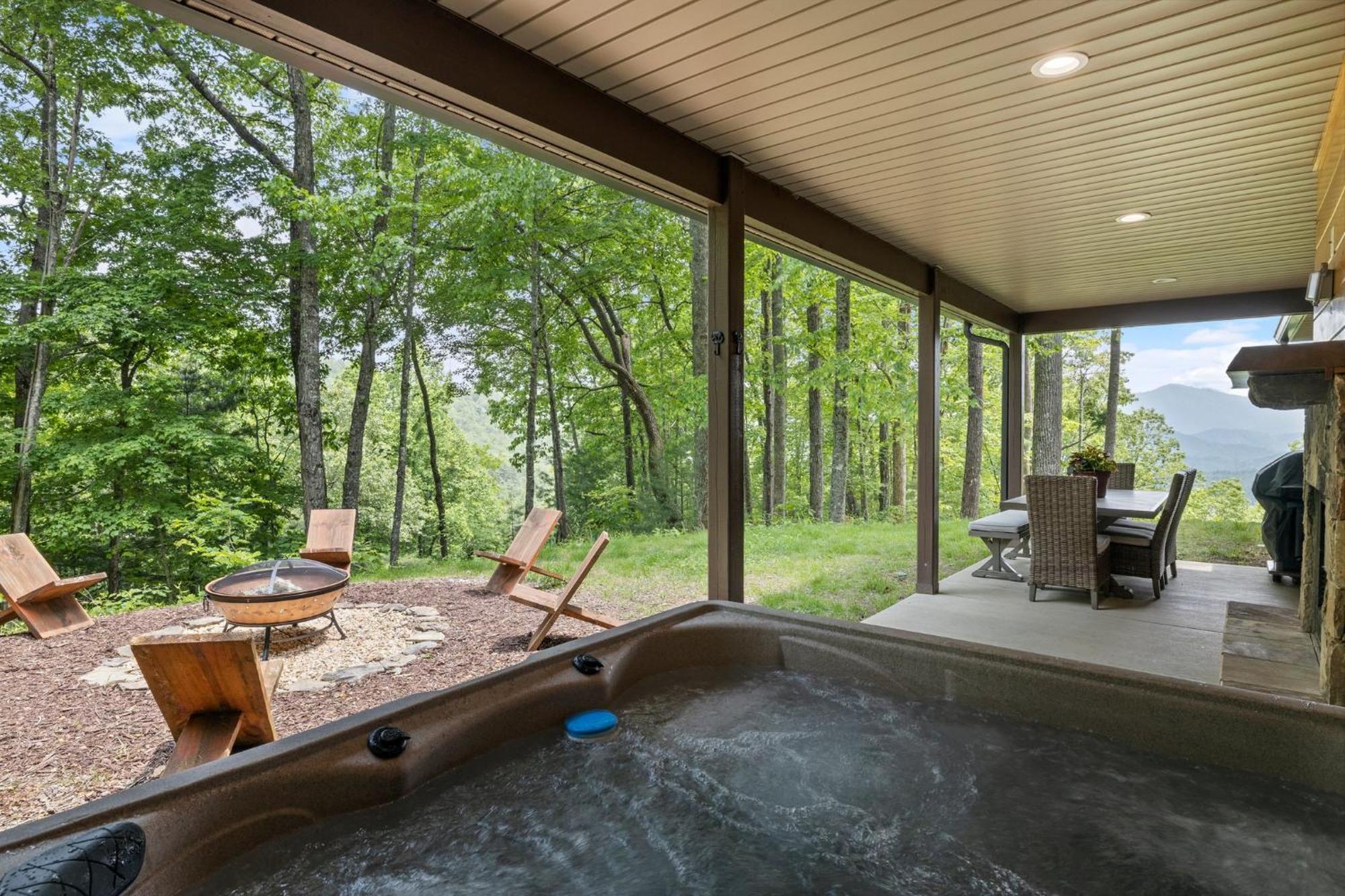 Stunning Views, Superb Atmosphere, Modern Amenities, In The Middle Of Nature Bryson City Exterior foto